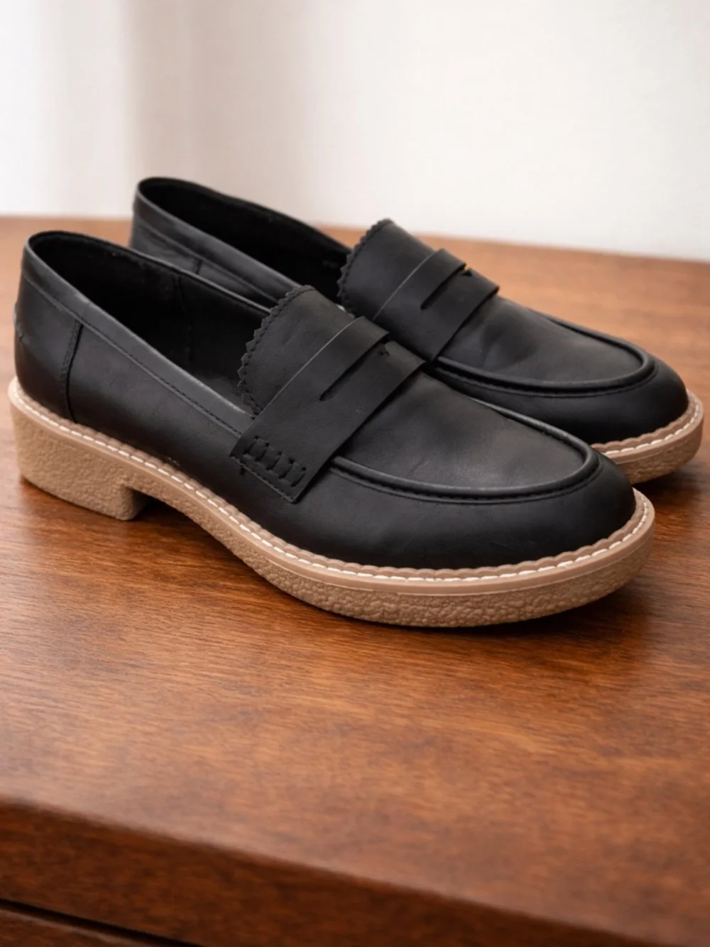 DV Dolce Vita Thurman Platform Penny Loafers Black Women’s 8.5 NWOB